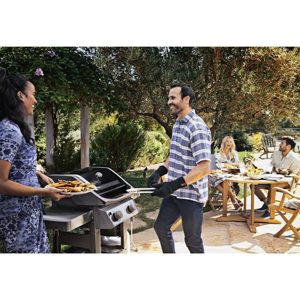 Weber Spirit II E-210 2-Burner Liquid Propane Grill