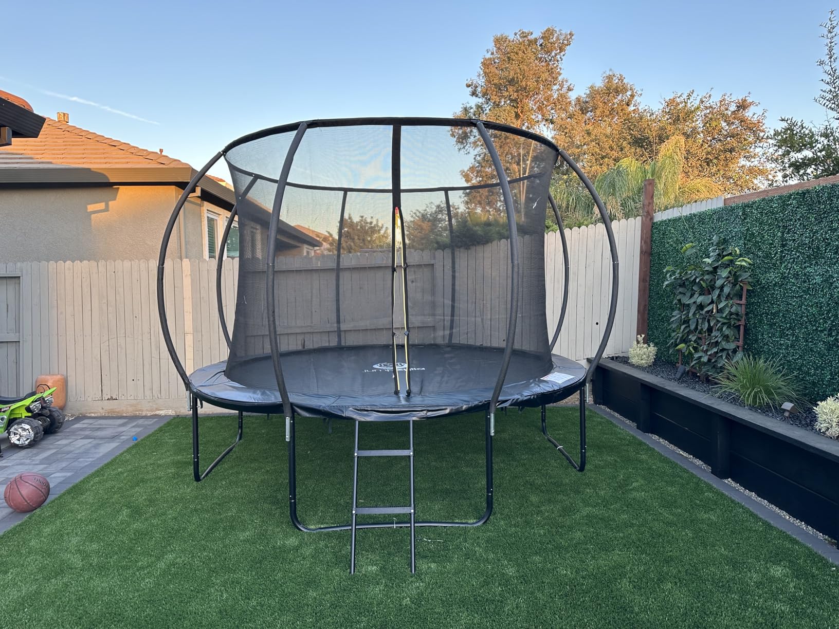 JUMPZYLLA Trampoline 8FT 10FT 12FT 14FT 15FT 16FT Trampoline with Enclosure - Recreational Trampolines with Ladder and AntiRust Coating, ASTM Approval Outdoor Trampoline for Kids