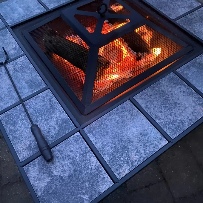 50Cm H x 81Cm W Steel Wood Burning Outdoor Fire Pit Table