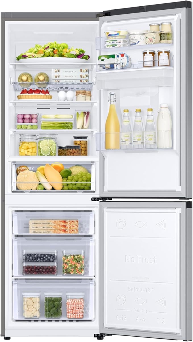 Samsung Classic Fridge Freezer, with Wine Shelf, Features Big Door Bin, All Around Cooling and SpaceMax Technologies, Silver, 7 Series, RB34C652ESAEU [Energy Class E]