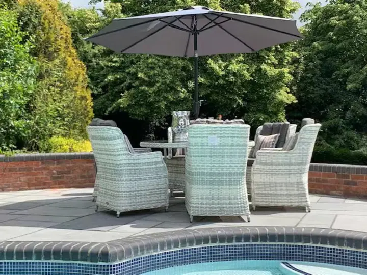 Set of 6 Portland Armchairs 1.6m Rectangle