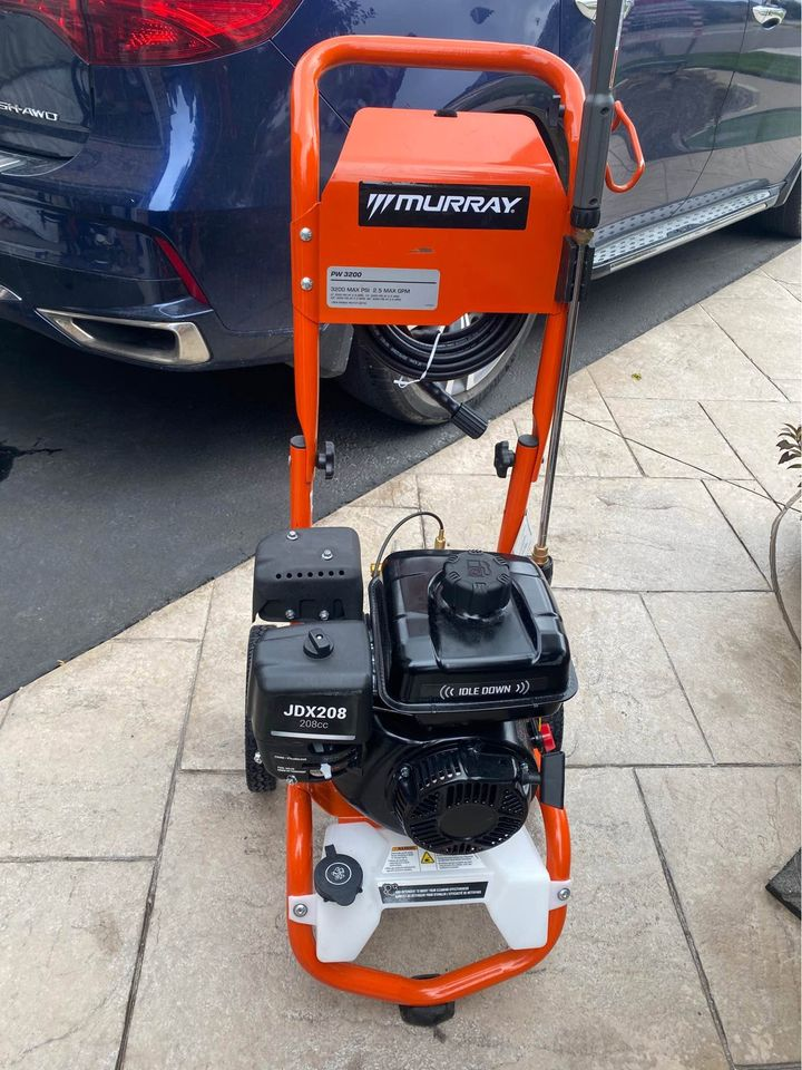 BRAND NEW - 3200psi Murray Pressure Washer